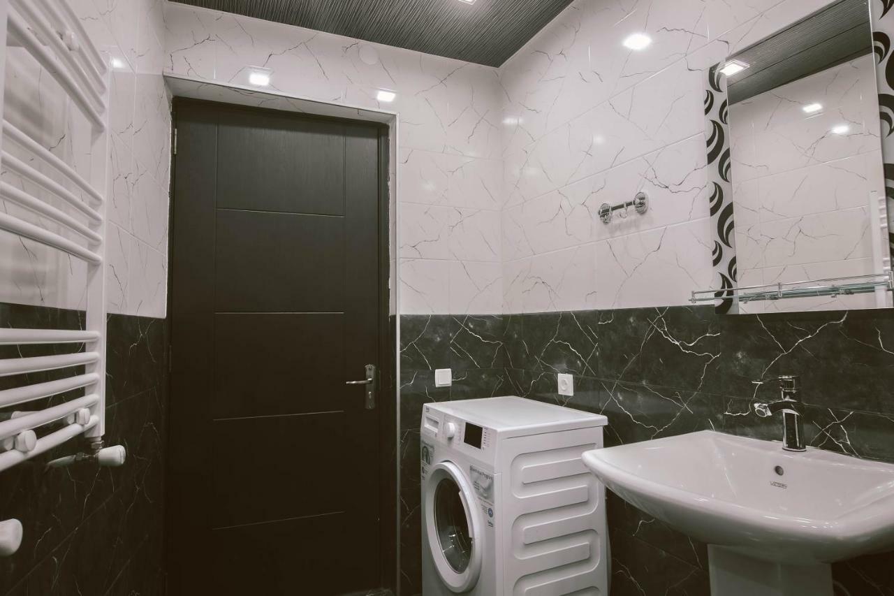 Lilu Daire Telavi Dış mekan fotoğraf
